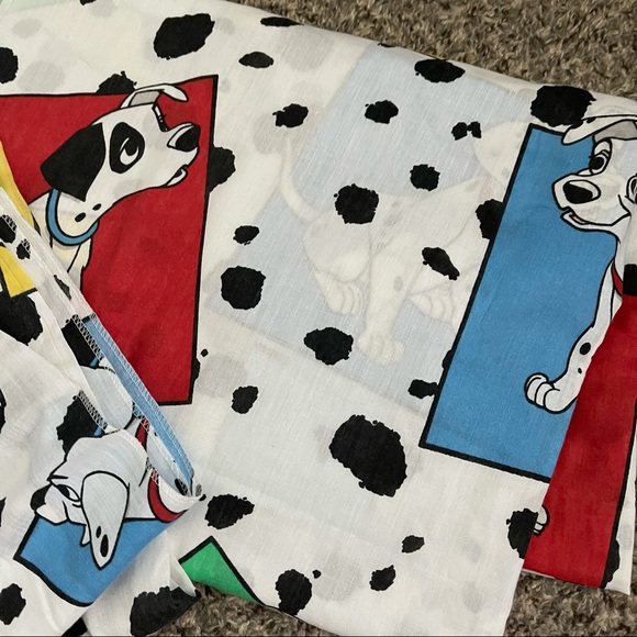 101 Dalmatians twin flat and bedsheet - Picture 3 of 4